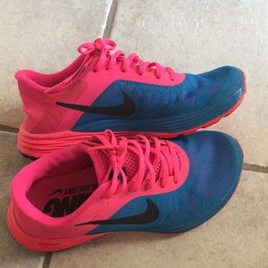 Nike running neutral ride/soft sneakers